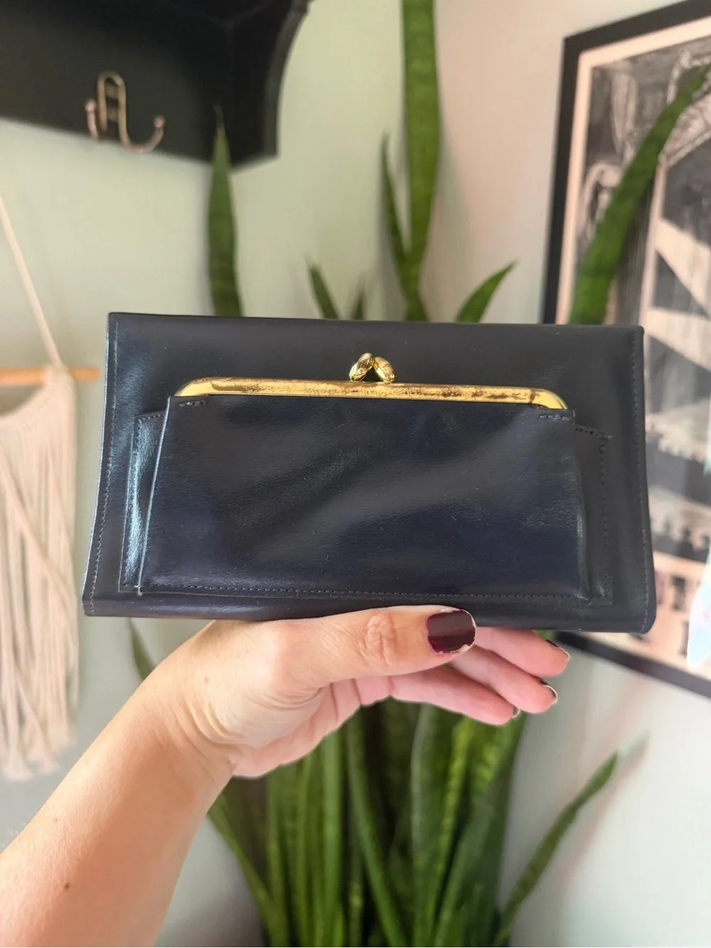 VTG 70s Princess Gardner Navy Leather Wallet with Suede Leaf Accent